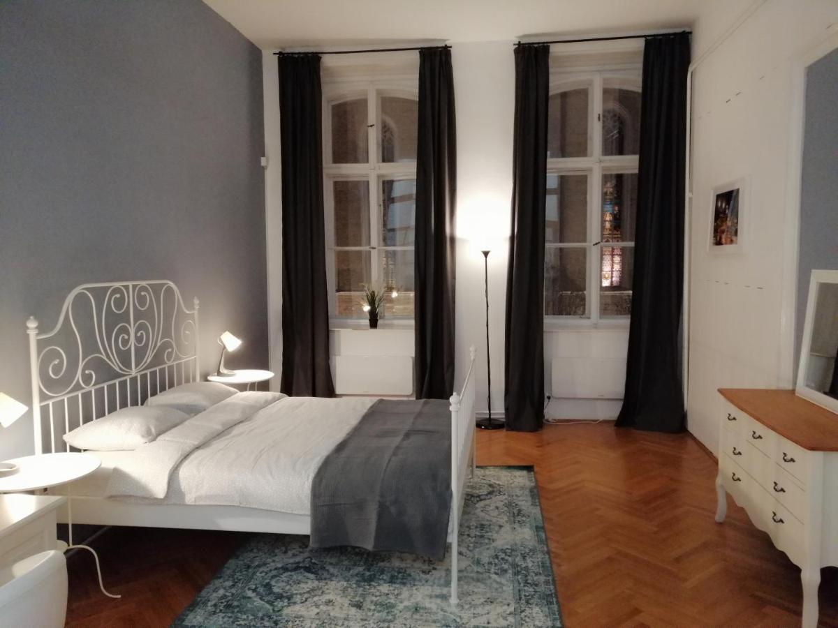 Filinhome Zmaj Jovina Suite Новий Сад Екстер'єр фото